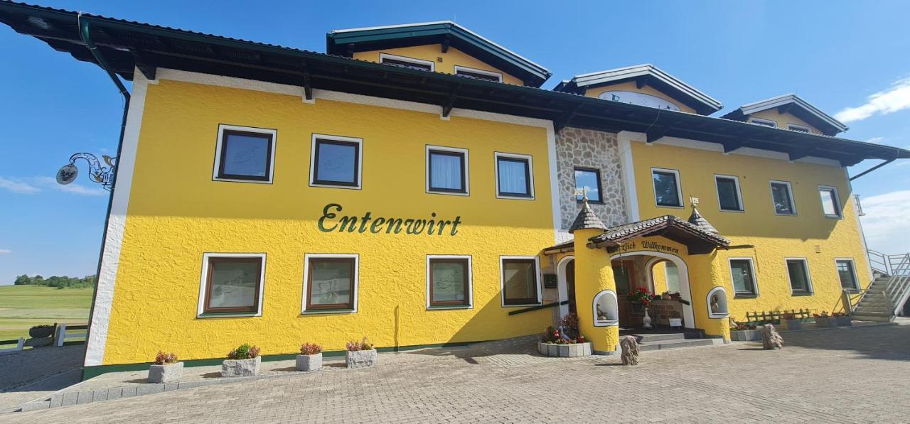 Landgasthof Entenwirt Tarsdorf Exterior photo